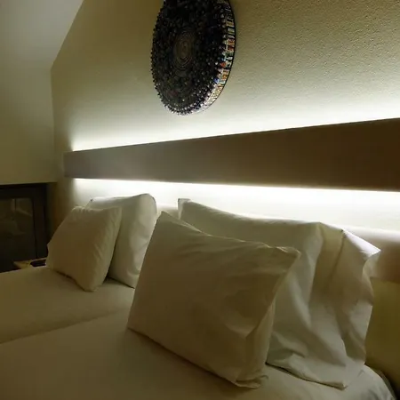 Family Secrets Santo Andre * Santa Maria da Feira