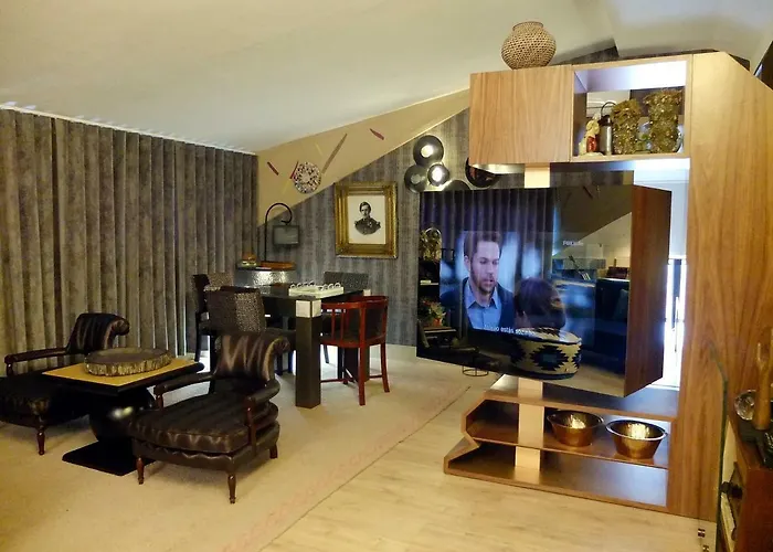 Family Secrets Santo Andre